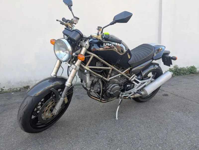 Ducati Monster 900 (1997 - 98) (3)