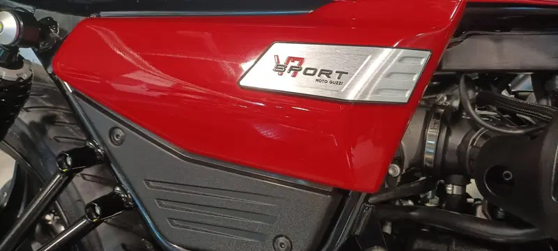 Moto Guzzi V7 Sport (2025 - 26) (3)