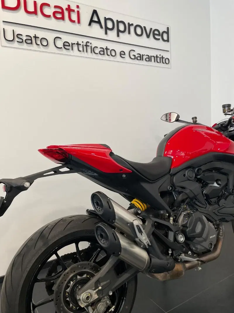 Ducati Monster 937 + (2021 - 25) (2)