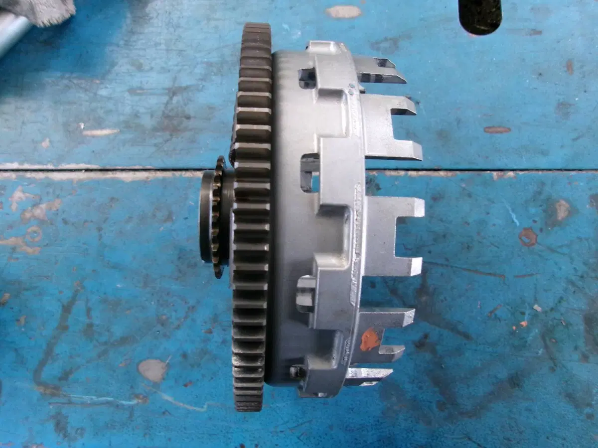 CAMPANA FRIZIONE KAWASAKI ER6n (3)