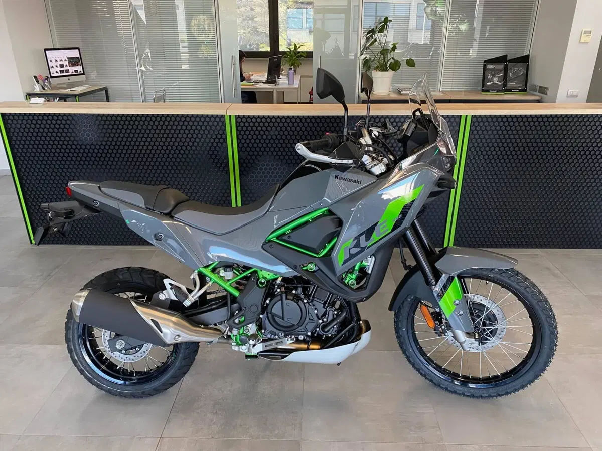 Kawasaki KLE 500 SE (2026) (2)