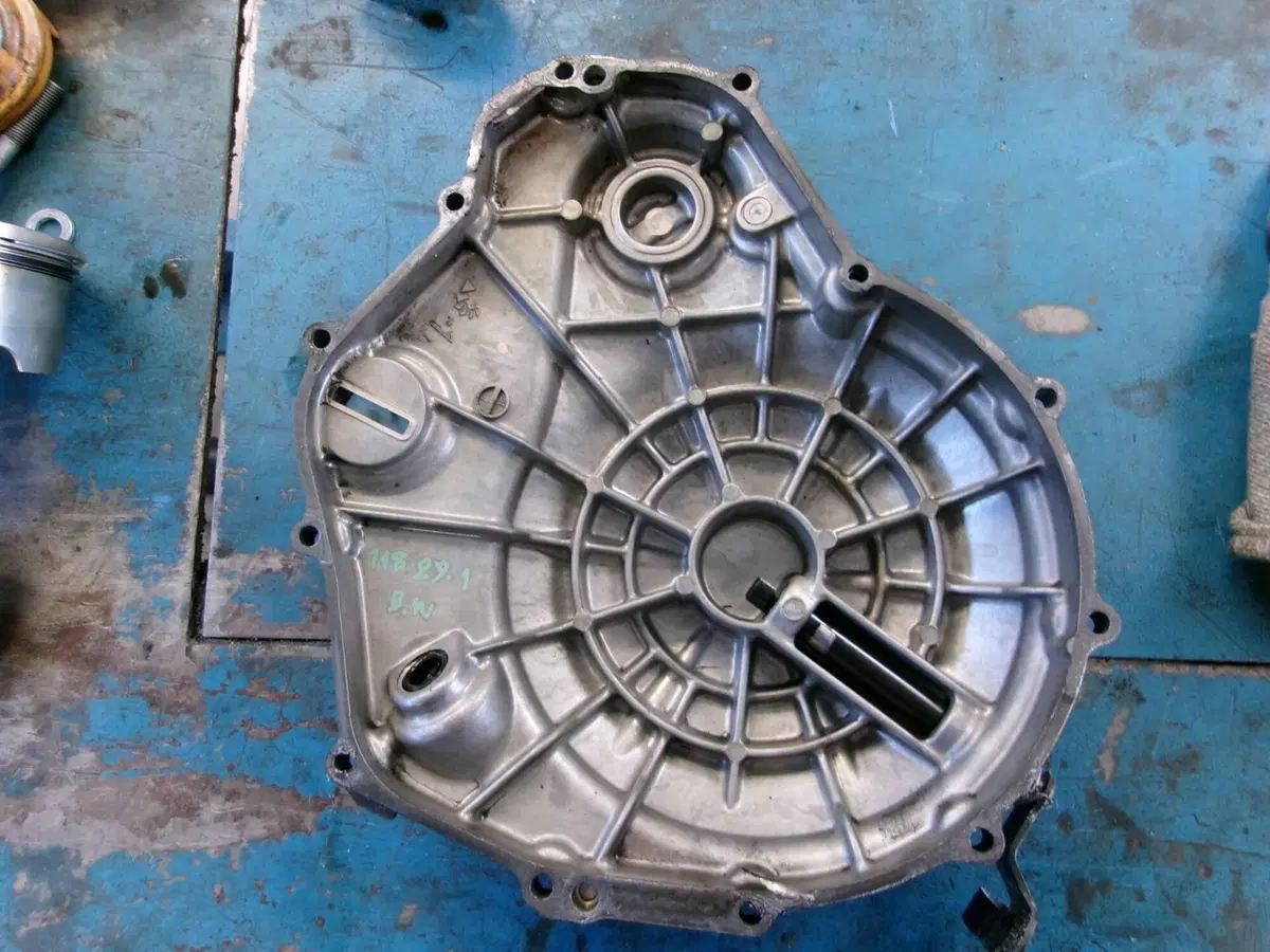 CARTER FRIZIONE KAWASAKI ER6n (2)