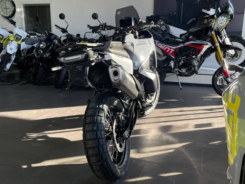 Husqvarna Norden 901 (2022 - 26) (4)