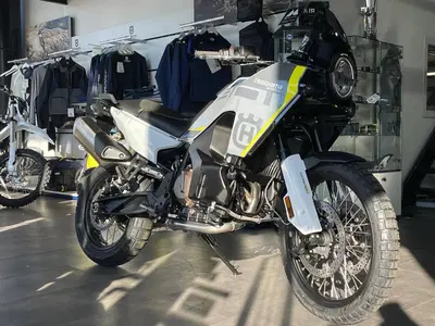 Husqvarna Norden 901 (2022 - 26) nuova