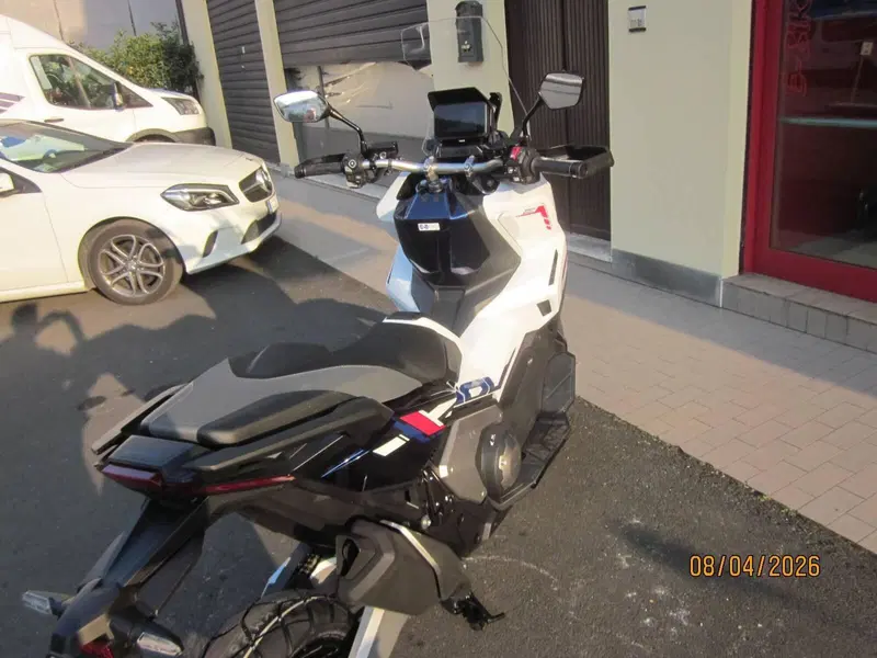 Honda X-ADV 750 Special Edition (2026) (7)