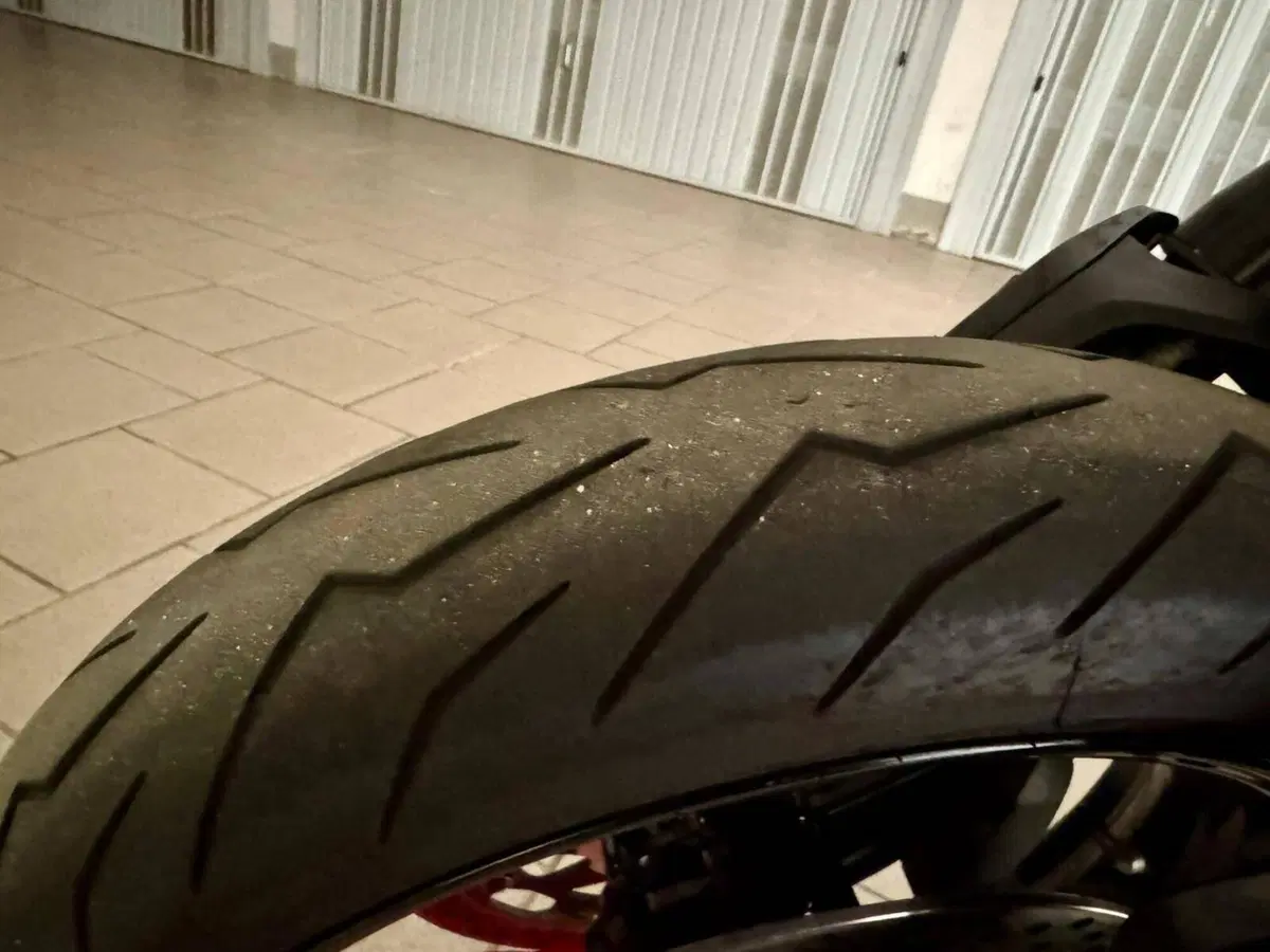 Ducati Hypermotard 950 RVE (2022 - 25) (10)