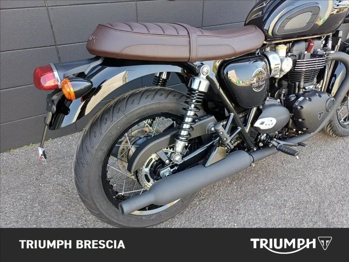 Triumph Bonneville T120 Black (2026) (4)