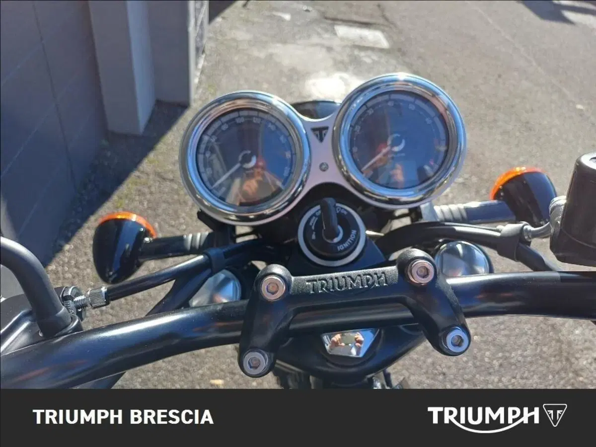 Triumph Bonneville T120 Black (2026) (11)