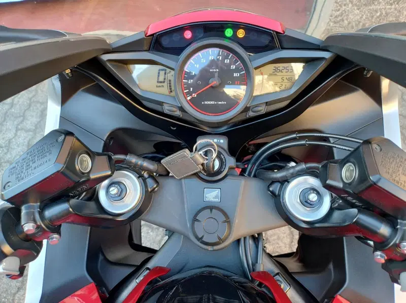 Honda VFR 1200 F ABS (2009 - 16) (8)
