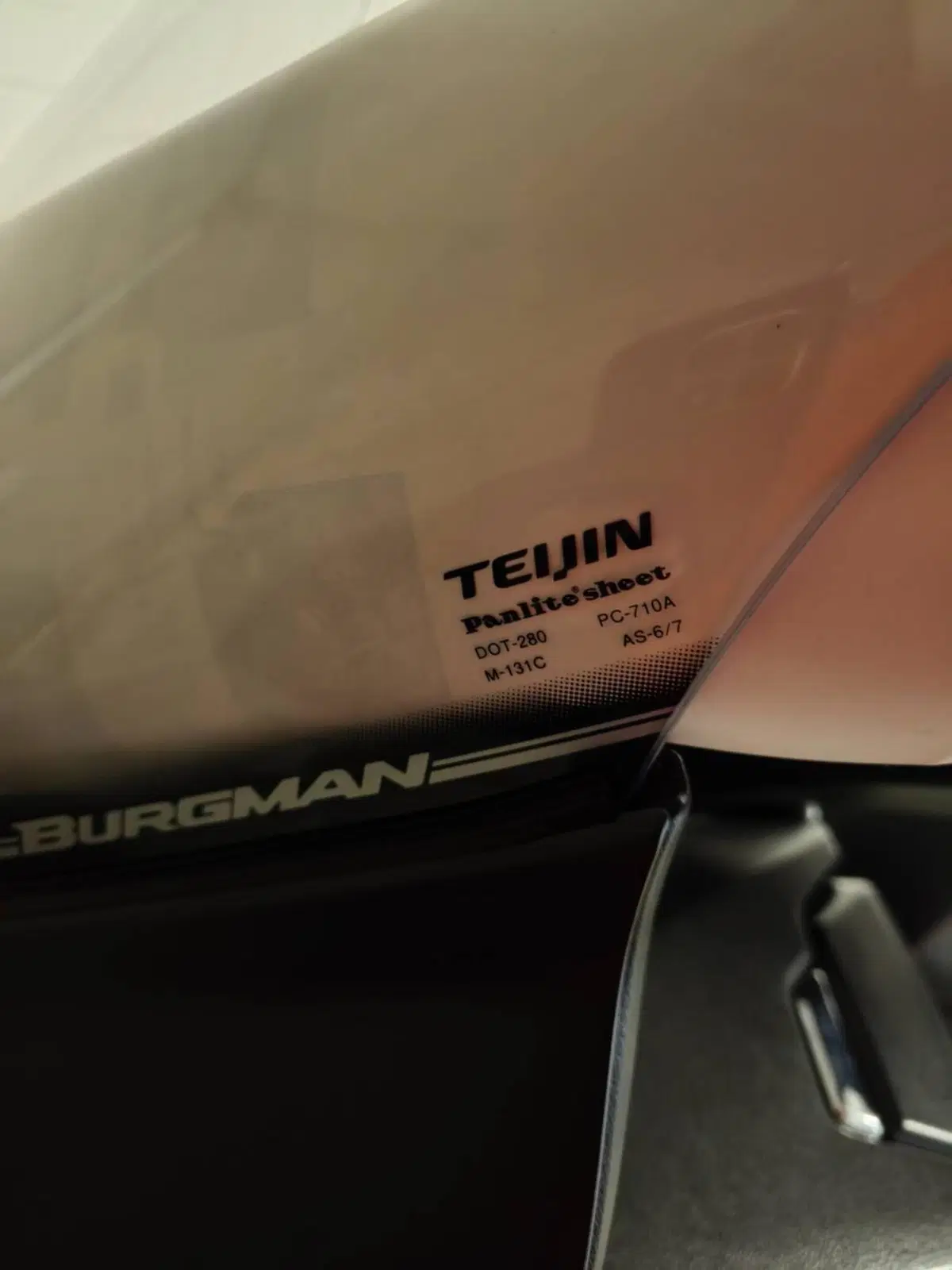 Vetro Alto Burgman 400 dal2018 Suzuki (4)