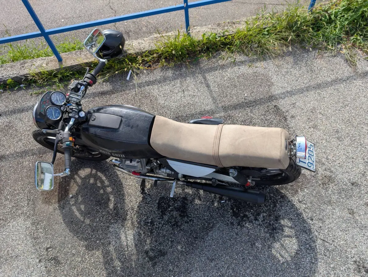 Moto Guzzi V 35 Imola (1980 - 85) (9)