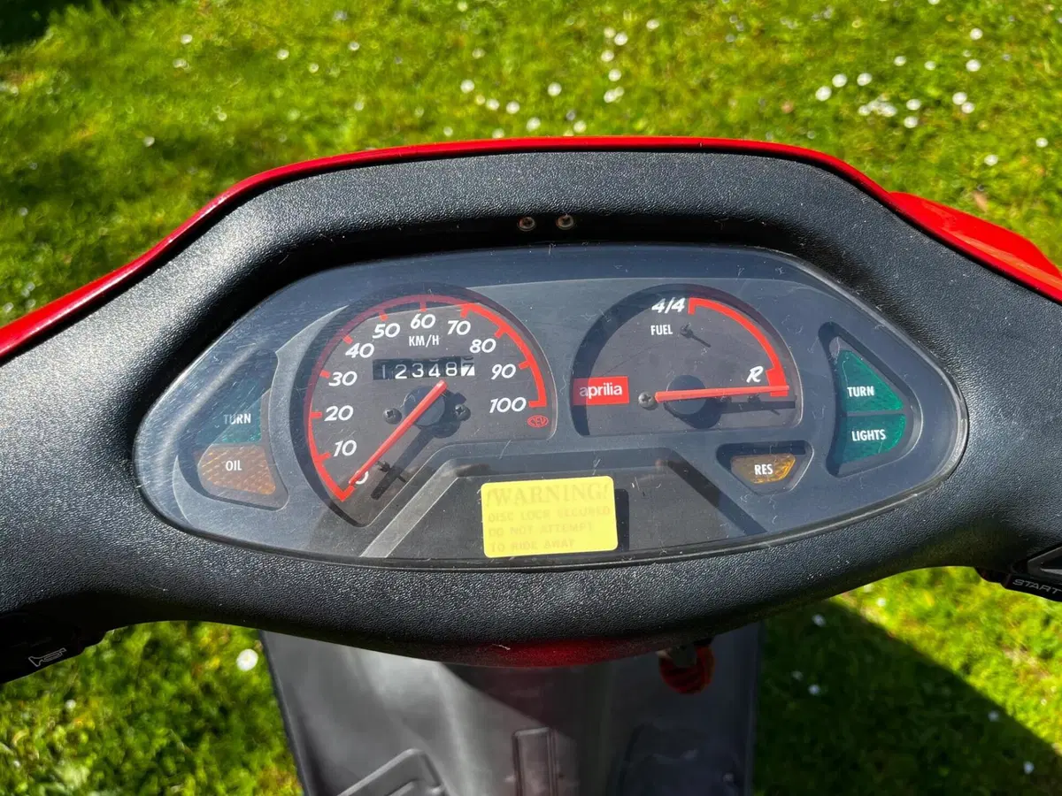 Aprilia SR 50 (1992 - 96) (5)