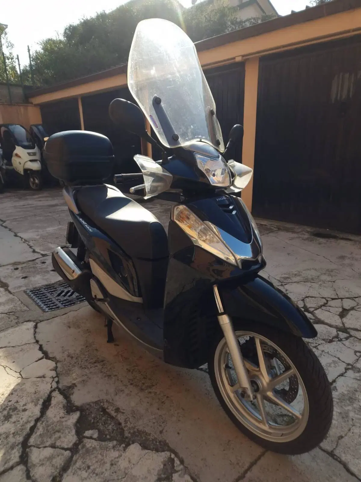 Honda SH 300 i (2011 - 14) (2)