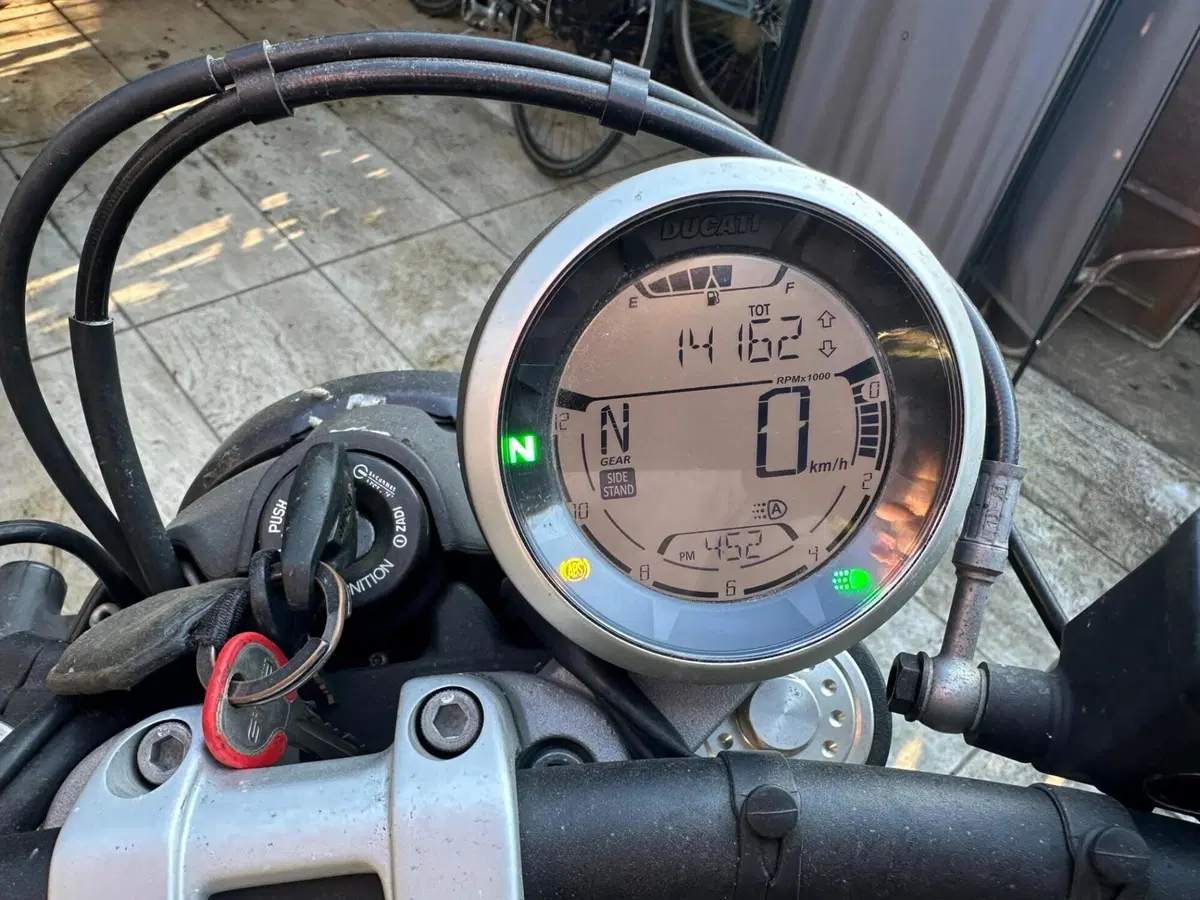 Ducati Scrambler 800 Night Shift (2021 - 22) (5)
