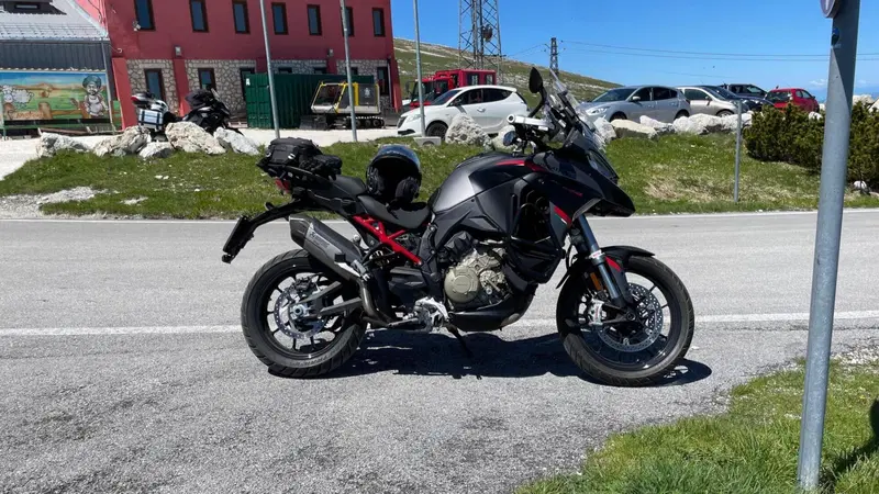 Ducati Multistrada V4 S Grand Tour (2024)