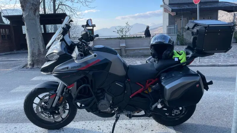 Ducati Multistrada V4 S Grand Tour (2024) (2)