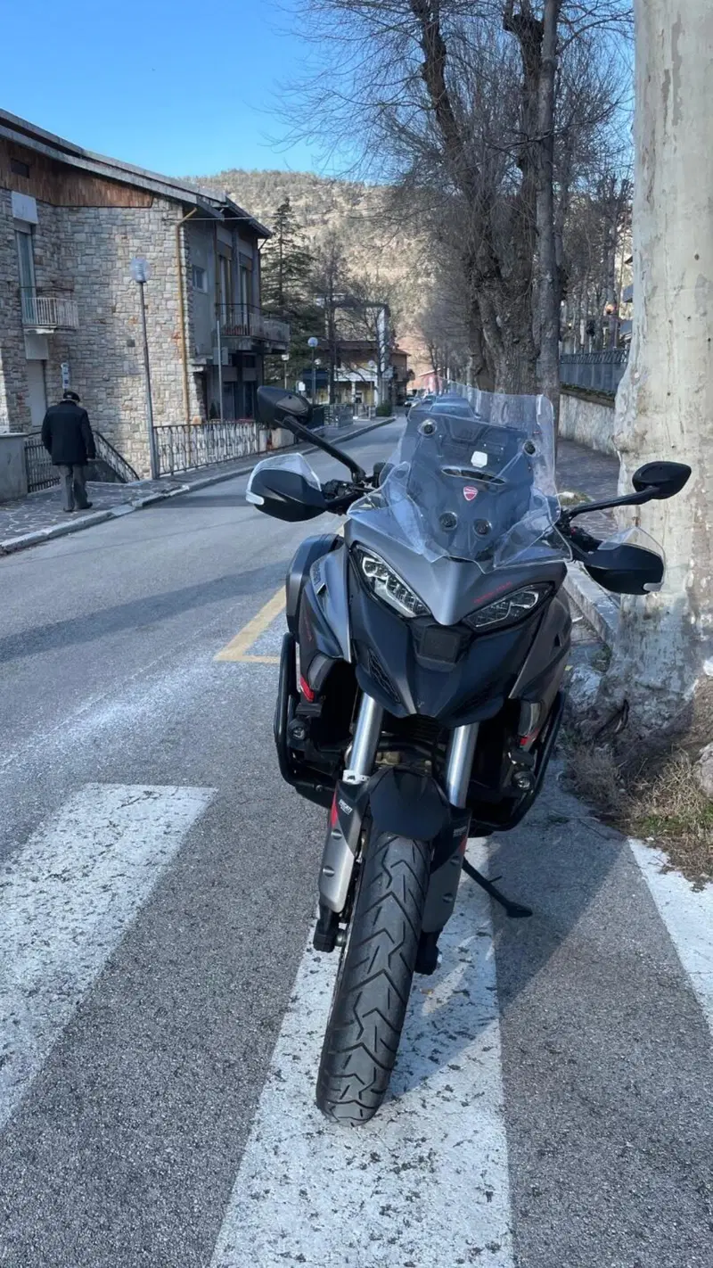 Ducati Multistrada V4 S Grand Tour (2024) (4)