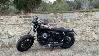 Moto Guzzi V9 Bobber (2016 - 18) usata