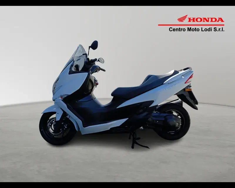 Suzuki Burgman AN 400 Lux ABS (2012 - 17) (3)