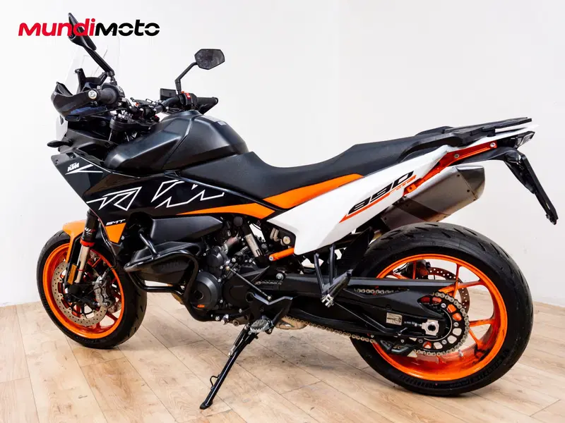KTM 890 SMT (2026) (7)