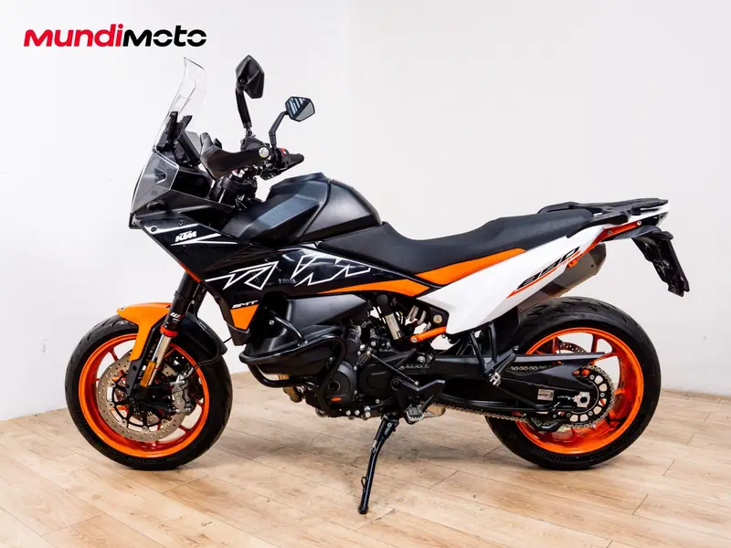 KTM 890 SMT (2026) (6)