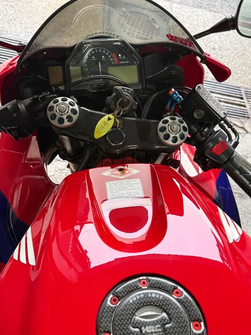 Honda CBR 600 RR (2005 - 06)