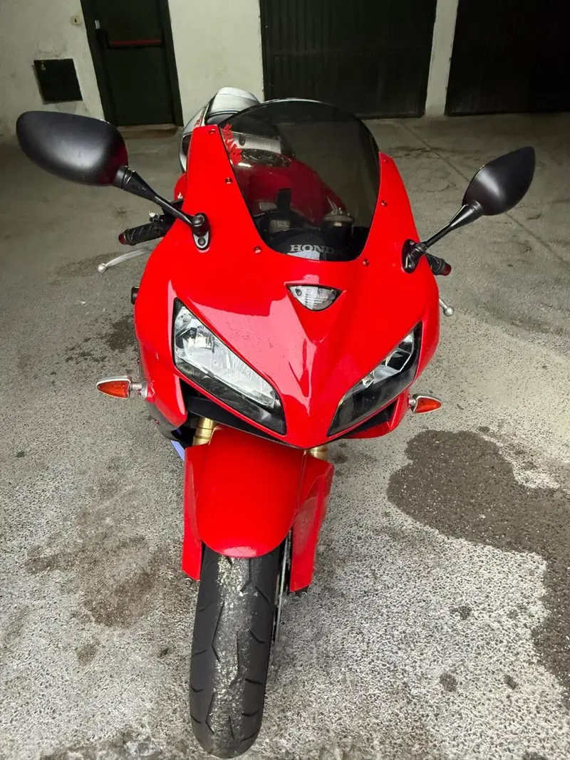 Honda CBR 600 RR (2005 - 06) (5)