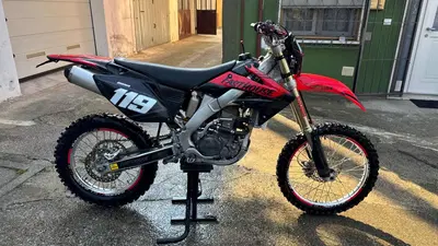 Honda CRF 250R (2007) usata