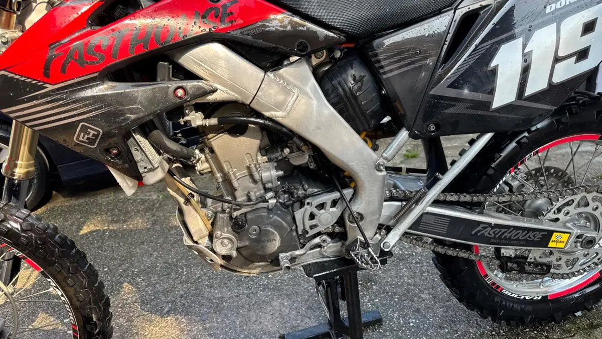 Honda CRF 250R (2007) (8)