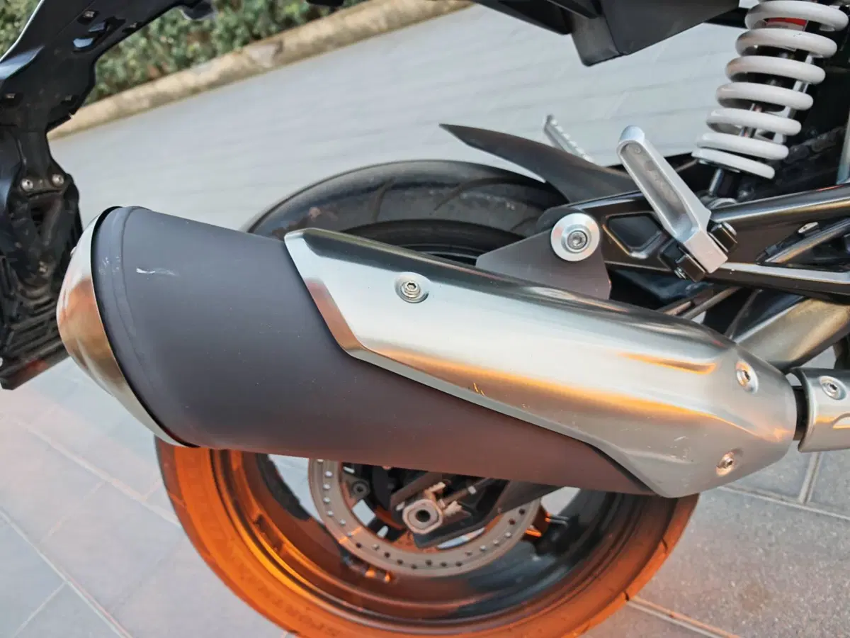 Bmw G 310 R (2021 - 25) (6)