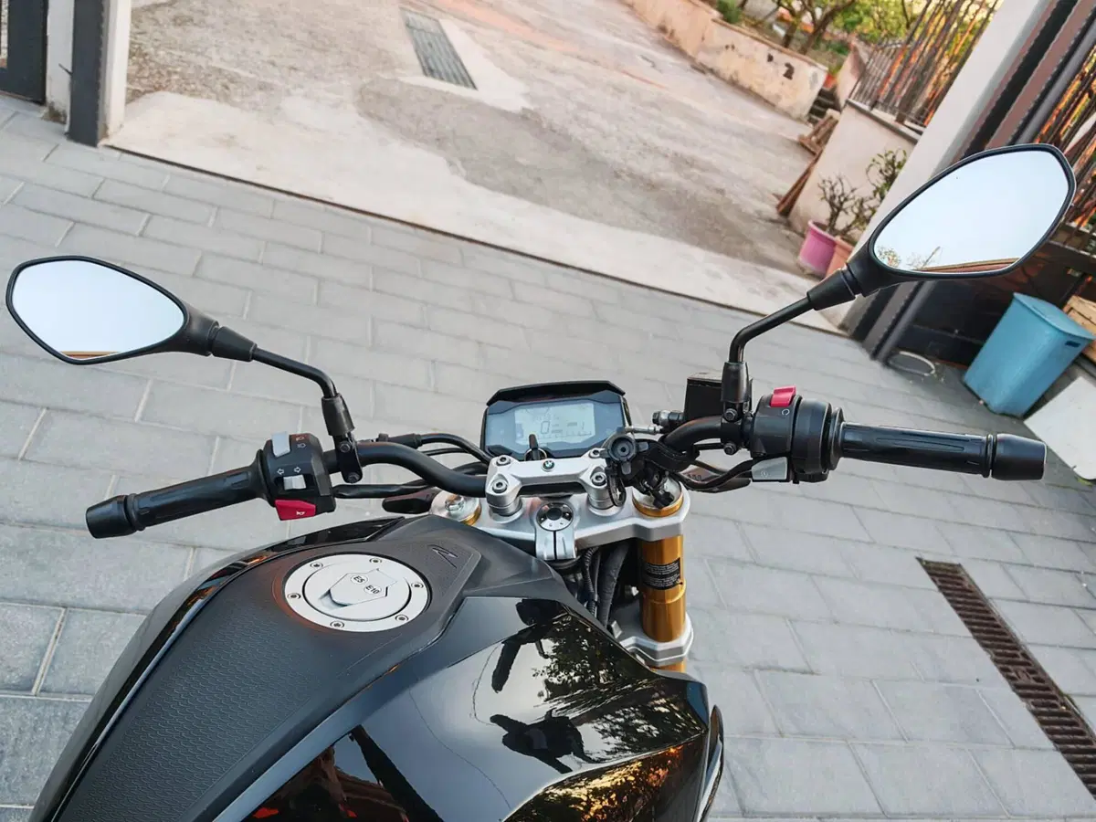 Bmw G 310 R (2021 - 25) (9)