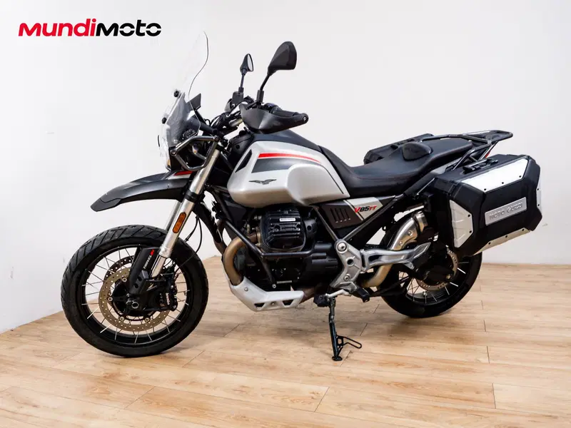 Moto Guzzi V85 TT Travel (2024 - 26) (5)