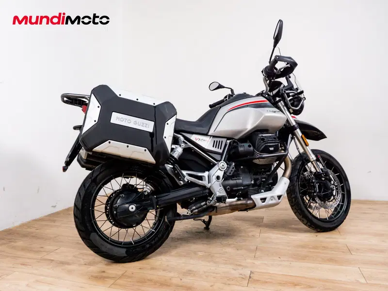 Moto Guzzi V85 TT Travel (2024 - 26) (2)