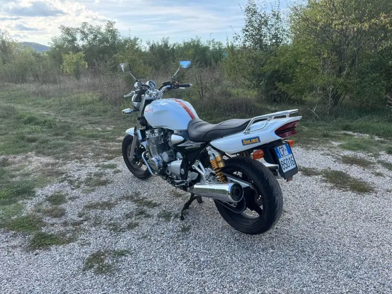 Yamaha XJR 1300 (2006 - 14) (3)