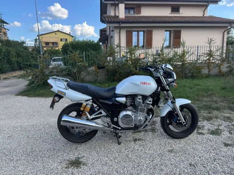 Yamaha XJR 1300 (2006 - 14) (6)