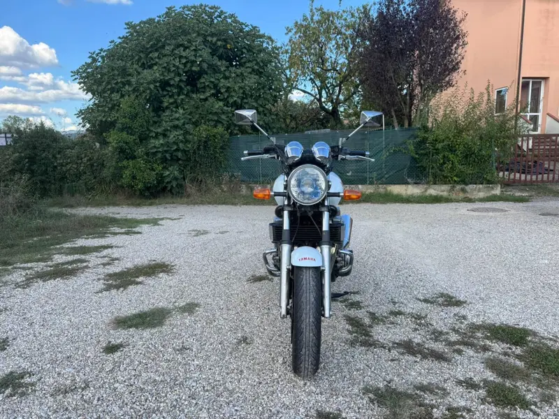 Yamaha XJR 1300 (2006 - 14) (8)