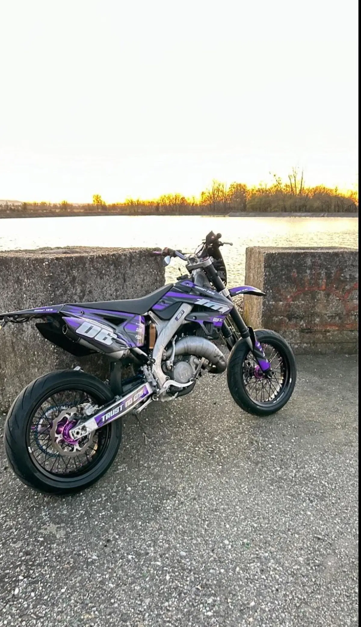 Tm Moto EN 125 (2013) (2)