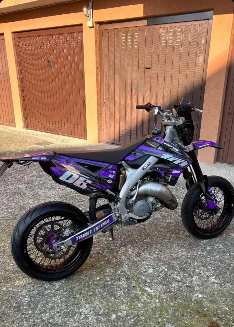 Tm Moto EN 125 (2013) (3)