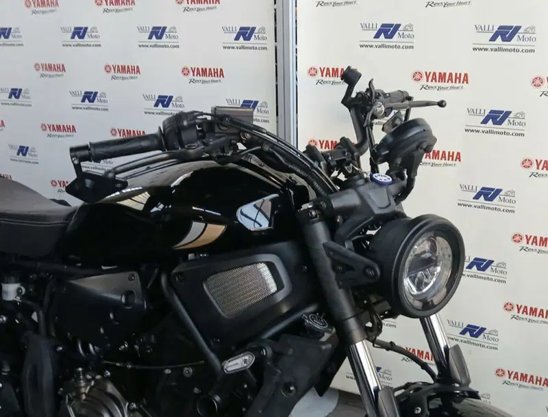 Yamaha XSR 700 (2022 - 26) (3)