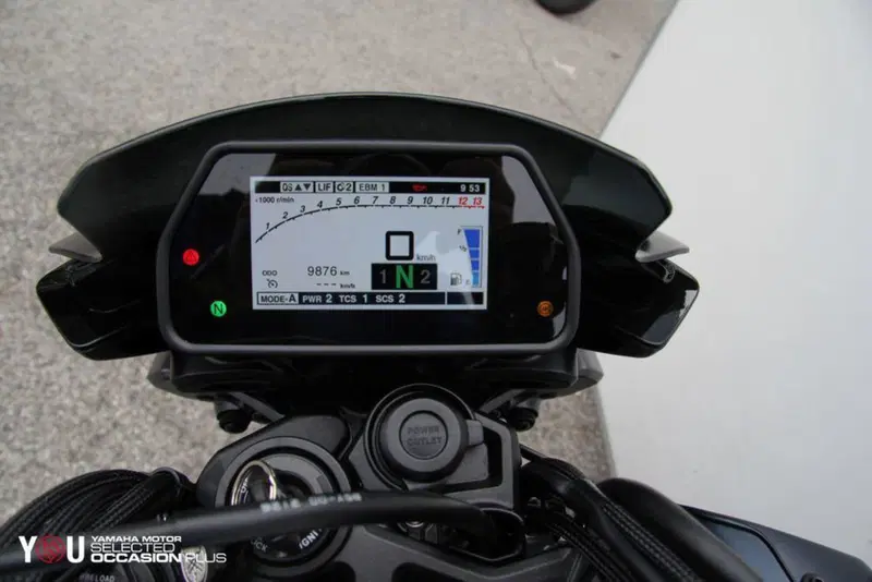 Yamaha MT-10 (2022 - 26) (5)