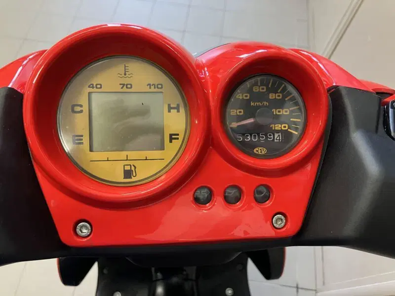 Yamaha Aerox 50 (1999 - 07) (2)