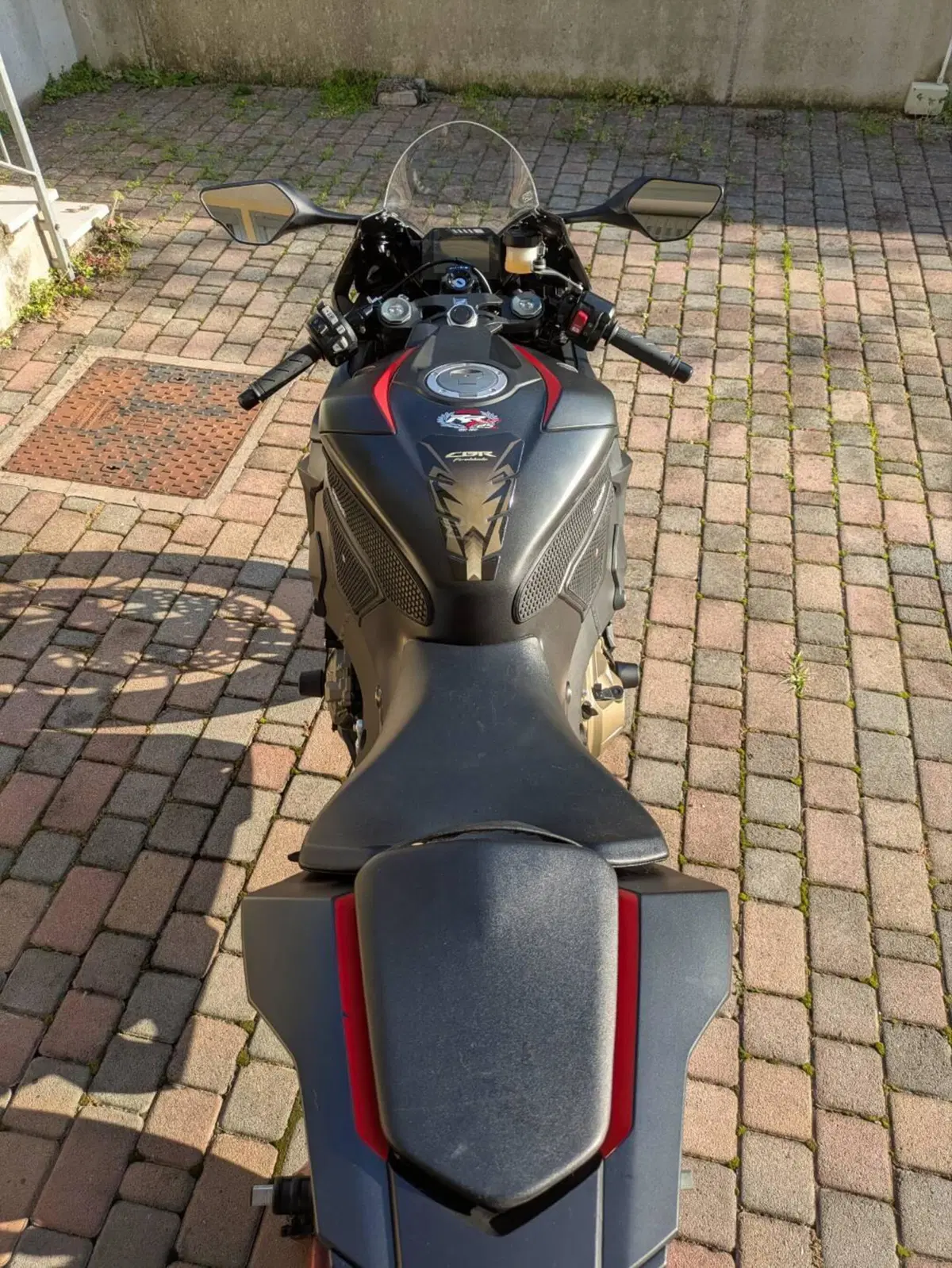 Honda CBR 1000 RR Fireblade (2017 - 19) (2)