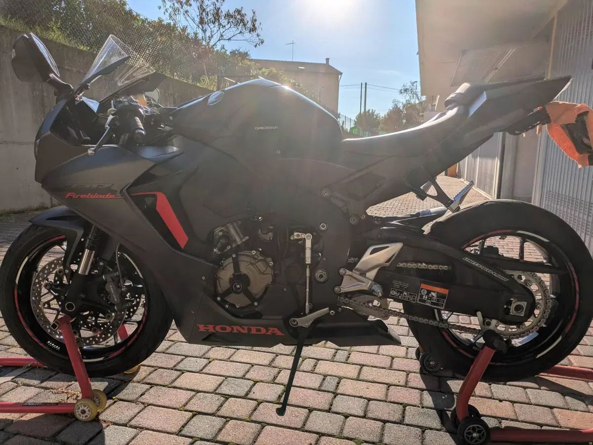 Honda CBR 1000 RR Fireblade (2017 - 19) (5)