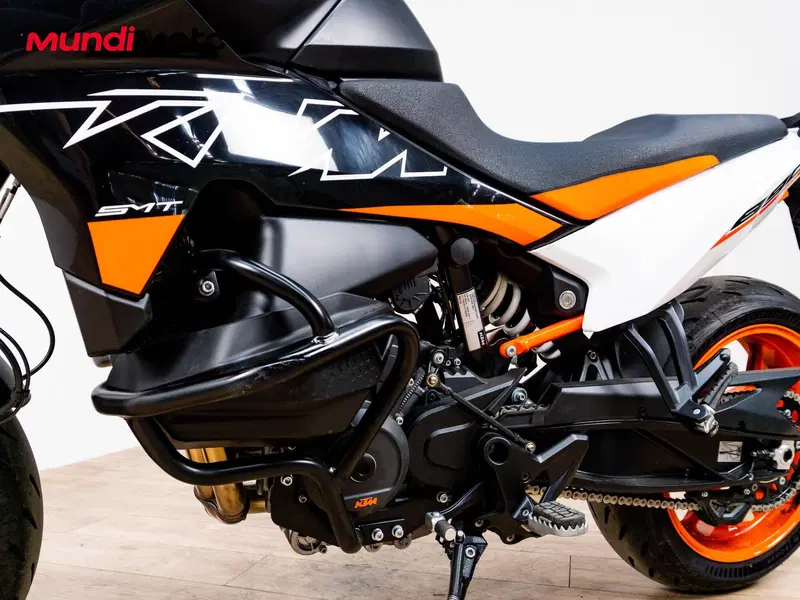 KTM 890 SMT (2026) (9)