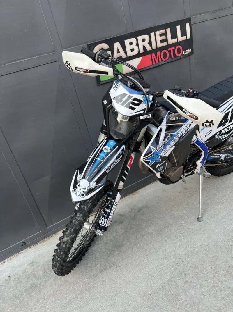 Husqvarna FE 450 (2019) (2)