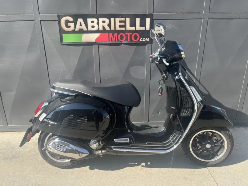 Vespa GTS 300 Super (2023 - 24) (3)