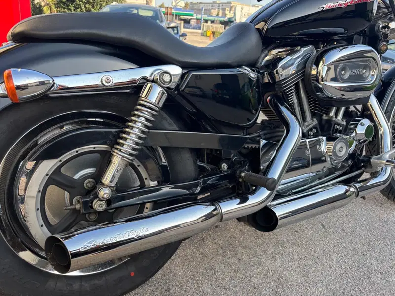 Harley-Davidson 1200 Custom (2004 - 06) - XL 1200C (10)
