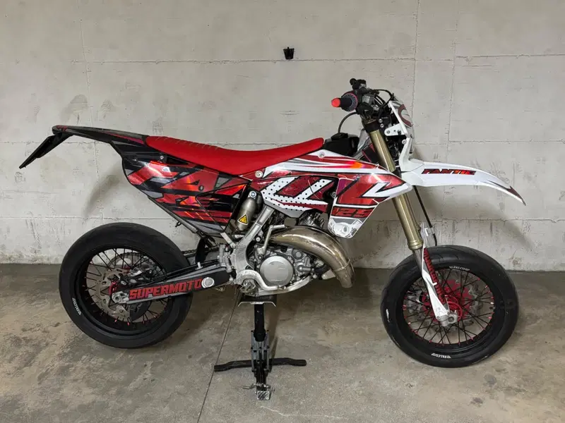 Fantic Motor XE 125 Enduro (2022) (2)