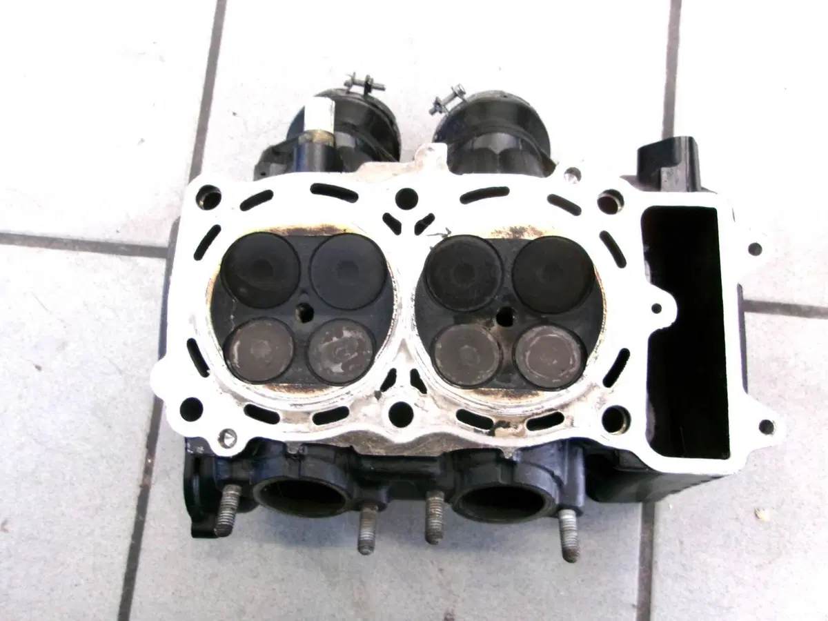 TESTATA COMPLETA KAWASAKI ER6n (5)