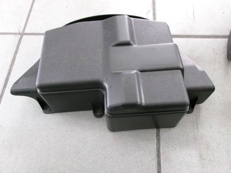 COPERCHIO BATTERIA PIAGGIO MP3 350 SPORT